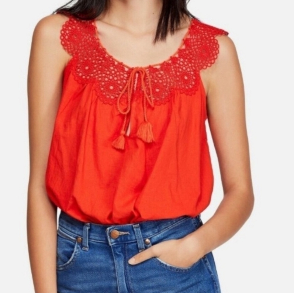 FREE PEOPLE Crochet Scallop Tank Waist Cinch Off the Shoulder